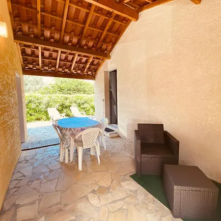 V0736 - - 6 Pers Terrasse Et Parking Prive A 300 M Villa Vias