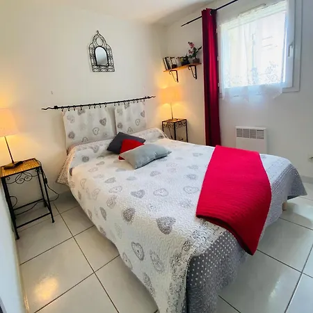 Jolie 6 Pers Terrasse Et Parking 400 M - V0736 * Vias